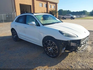 PORSCHE PORSCHE MACAN