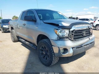 TOYOTA TOYOTA TUNDRA SR5 5.7L V8
