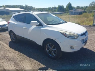 HYUNDAI HYUNDAI TUCSON SE