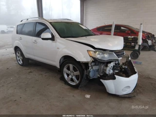 MITSUBISHI MITSUBISHI OUTLANDER XLS
