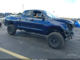 TOYOTA TOYOTA TUNDRA SR5 5.7L V8