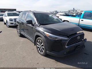 TOYOTA TOYOTA COROLLA CROSS XLE
