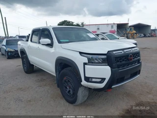 NISSAN NISSAN FRONTIER PRO-4X 4X4