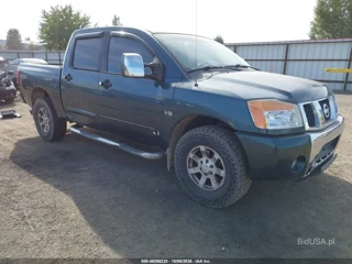 NISSAN NISSAN TITAN SE