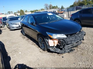 TOYOTA TOYOTA CAMRY SE