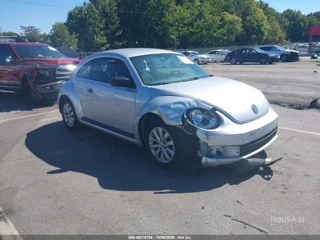 VOLKSWAGEN VOLKSWAGEN BEETLE 2.5L ENTRY