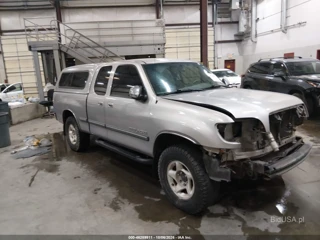 TOYOTA TOYOTA TUNDRA SR5 V8