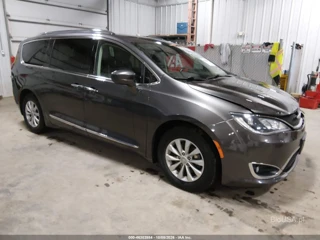 CHRYSLER CHRYSLER PACIFICA TOURING L