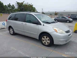 TOYOTA TOYOTA SIENNA LE
