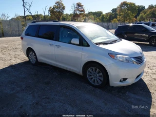 TOYOTA TOYOTA SIENNA XLE 7 PASSENGER