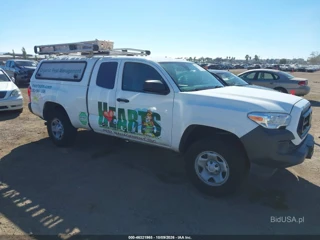 TOYOTA TOYOTA TACOMA SR