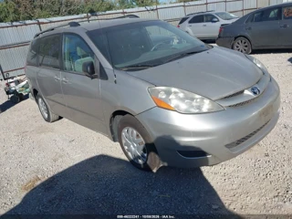 TOYOTA TOYOTA SIENNA LE