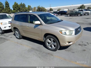 TOYOTA TOYOTA HIGHLANDER SPORT