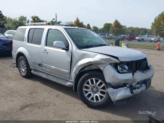 NISSAN NISSAN PATHFINDER LE