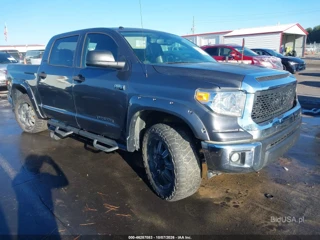 TOYOTA TOYOTA TUNDRA SR5 5.7L V8