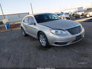 CHRYSLER CHRYSLER 200 TOURING