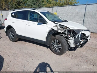TOYOTA TOYOTA RAV4 LE