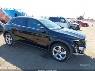 MERCEDES-BENZ MERCEDES-BENZ GLA 250 4MATIC