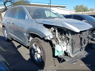 TOYOTA TOYOTA HIGHLANDER LIMITED