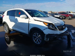KIA KIA SPORTAGE LX