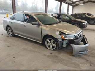 VOLKSWAGEN VOLKSWAGEN PASSAT 2.5L SE