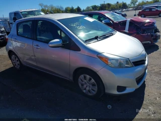 TOYOTA TOYOTA YARIS LE