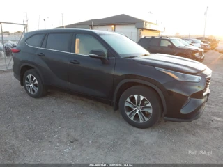 TOYOTA TOYOTA HIGHLANDER XLE
