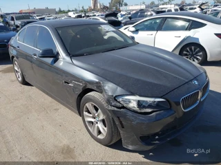 BMW 528I