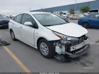 TOYOTA TOYOTA PRIUS LE