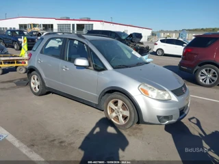 SUZUKI SUZUKI SX4 PREMIUM/TECH VALU PKG (NAV)