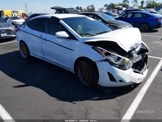 HYUNDAI HYUNDAI ELANTRA SE
