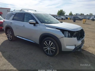 NISSAN NISSAN PATHFINDER PLATINUM 4WD