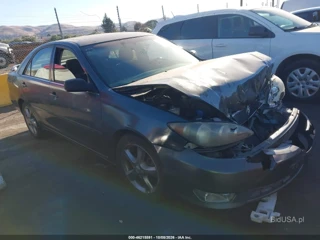 TOYOTA TOYOTA CAMRY SE V6