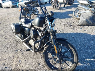 HARLEY-DAVIDSON HARLEY-DAVIDSON XL883 N