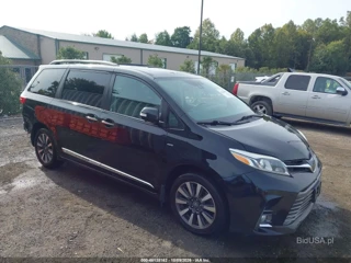 TOYOTA TOYOTA SIENNA LIMITED PREMIUM