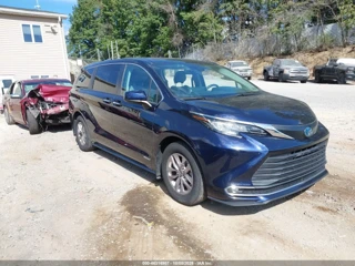 TOYOTA TOYOTA SIENNA XLE