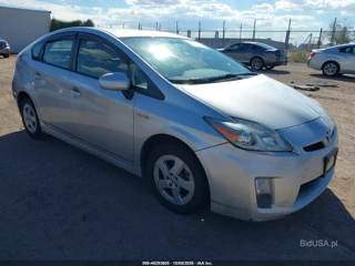 TOYOTA TOYOTA PRIUS TWO