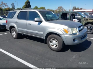 TOYOTA TOYOTA SEQUOIA SR5 V8