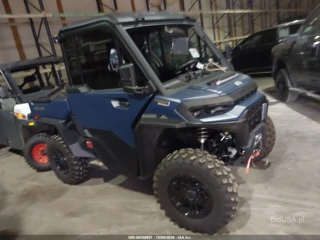 CAN-AM CAN-AM DEFENDER LIMITED CAB HD11