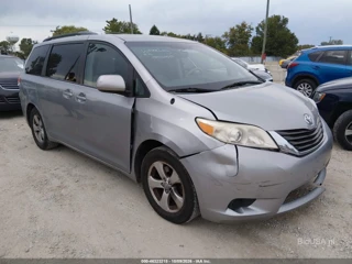TOYOTA TOYOTA SIENNA LE V6 8 PASSENGER