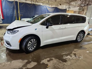 CHRYSLER PACIFICA HYBRID SELECT