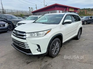 TOYOTA HIGHLANDER XLE