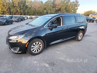 CHRYSLER PACIFICA TOURING L