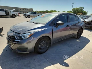 NISSAN VERSA S