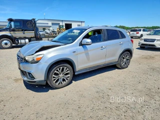 MITSUBISHI OUTLANDER SPORT ES