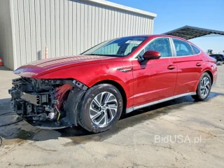 HYUNDAI SONATA HYBRID BLUE