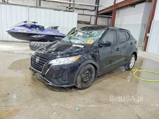 NISSAN KICKS S