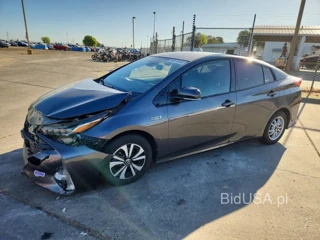 TOYOTA PRIUS PRIME ADVANCED