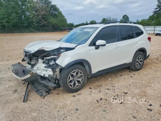 SUBARU FORESTER PREMIUM