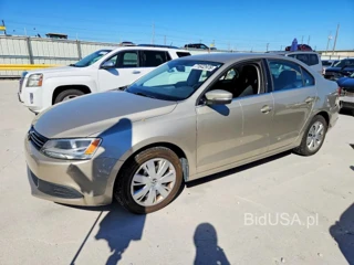 VOLKSWAGEN JETTA SE